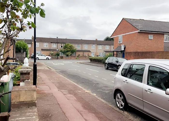 Redline Homes London