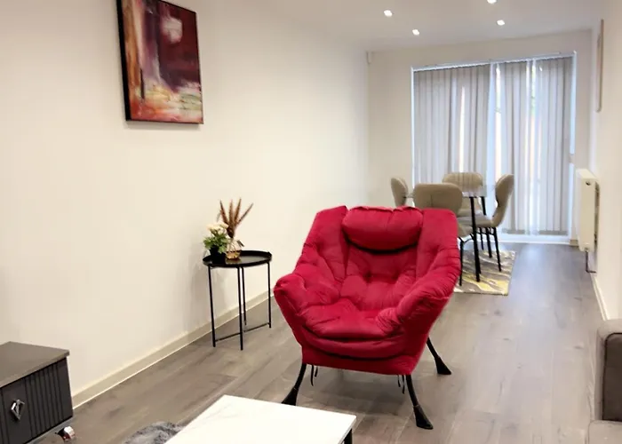 Redline Homes London